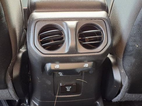 Used 2022 Jeep Wrangler Unlimited Rubicon 4xe image 9