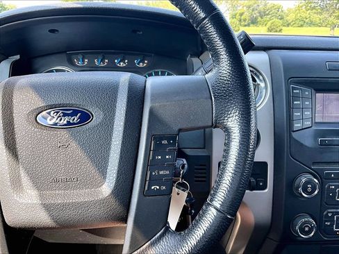 Used 2014 Ford F150 XLT w/ XLT Convenience Package AWD/4WD image 19