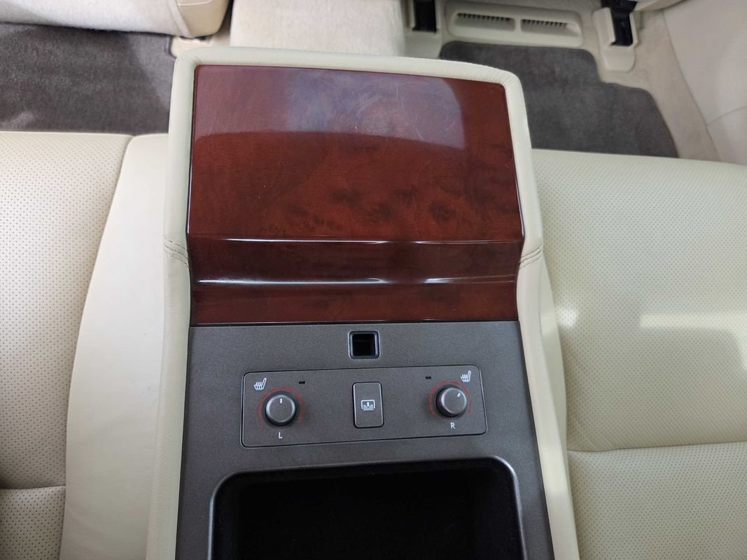 Used 2008 Lexus LS 460 RWD image 27
