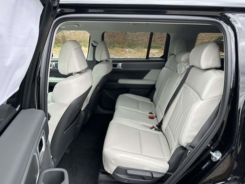 New 2026 Hyundai Santa Fe SEL image 11