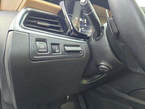 Used 2023 Cadillac XT6 Premium Luxury w/ Platinum Package AWD/4WD image 21