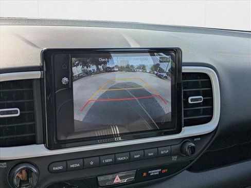 New 2025 Hyundai Venue Limited image 15
