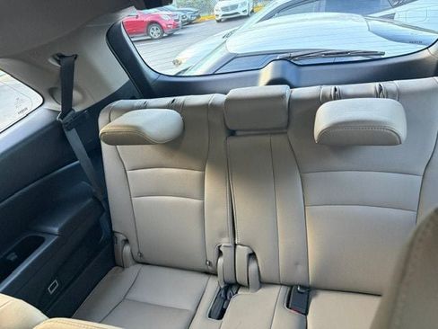 Used 2017 Honda Pilot Touring image 9