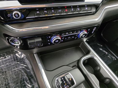 Used 2023 GMC Sierra 1500 SLT w/ SLT Premium Package image 23