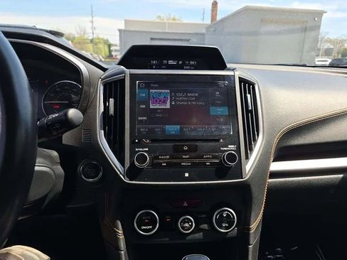 Used 2020 Subaru Crosstrek 2.0i Limited w/ Moonroof Package w/Navigation AWD/4WD image 5