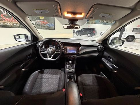 Used 2022 Nissan Kicks SV FWD image 21