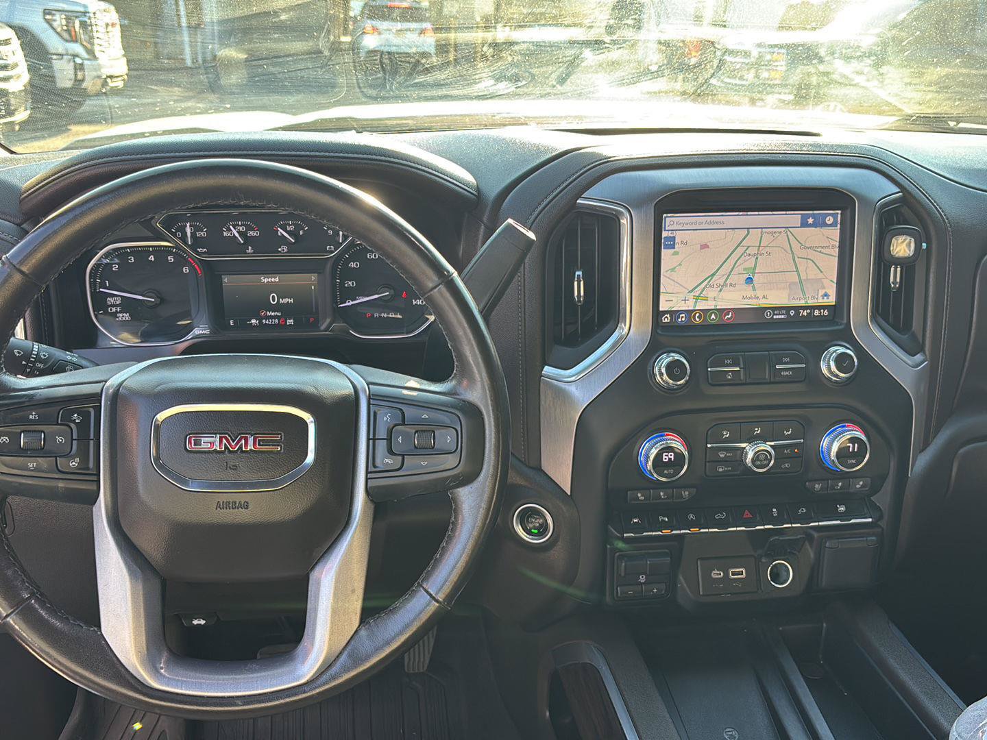 Used 2021 GMC Sierra 1500 SLT w/ SLT Premium Plus Package AWD/4WD image 16