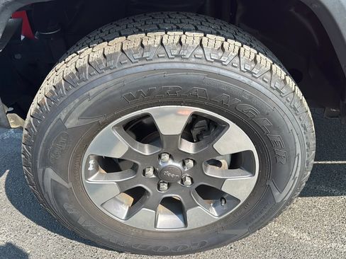 Used 2019 Jeep Wrangler Unlimited Sport S AWD/4WD image 38