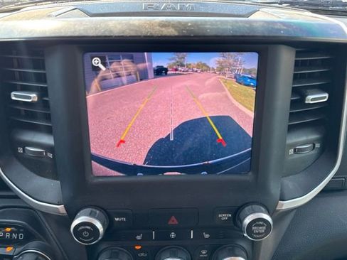Used 2020 RAM 1500 Big Horn AWD/4WD image 23