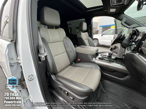 Used 2024 Chevrolet Silverado 1500 ZR2 w/ Technology Package image 33