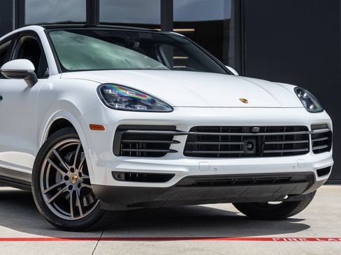 Certified 2023 Porsche Cayenne S AWD/4WD image 9