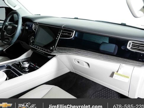 Used 2022 Jeep Wagoneer Series II w/ Premium Group I AWD/4WD image 25