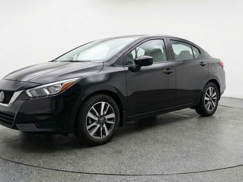 Used 2025 Nissan Versa SV FWD image 3