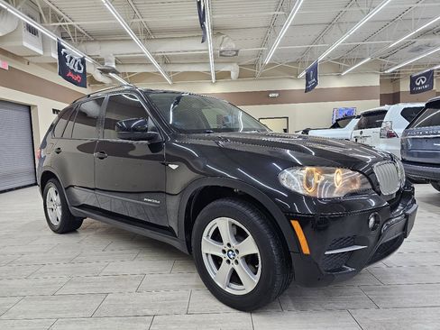 Used 2011 BMW X5 xDrive35d image 5