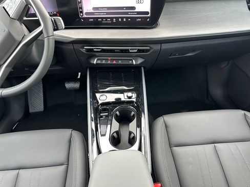New 2026 Audi Q3 quattro 2.0T AWD/4WD image 11