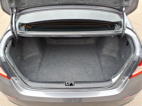 Used 2020 Honda Accord LX image 6