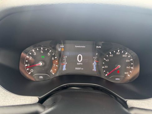Used 2024 Jeep Compass Latitude AWD/4WD image 16