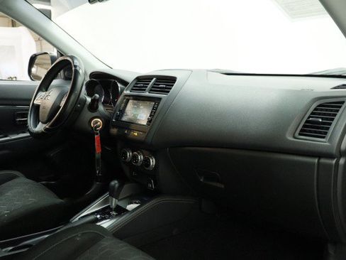 Used 2024 Mitsubishi Outlander Sport ES AWD/4WD image 20