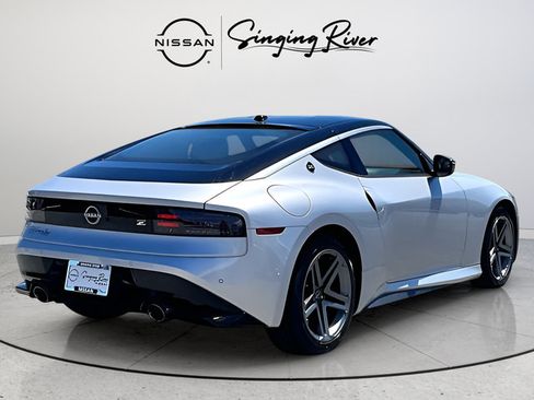 Certified 2024 Nissan Z Sport w/ Floor Mat Package RWD image 6