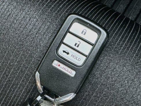 Used 2018 Honda Accord LX image 33