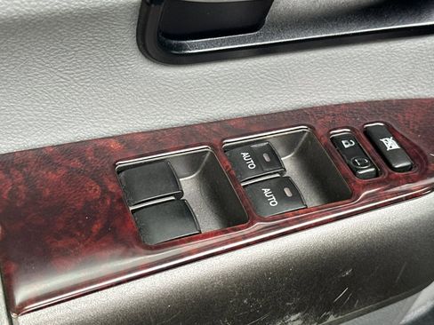 Used 2011 Toyota Sequoia Limited image 14