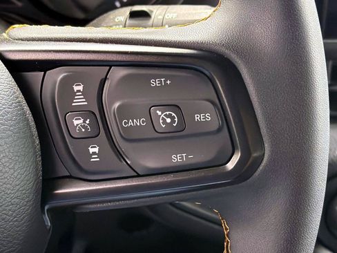 Used 2024 Jeep Wrangler Unlimited AWD/4WD image 16
