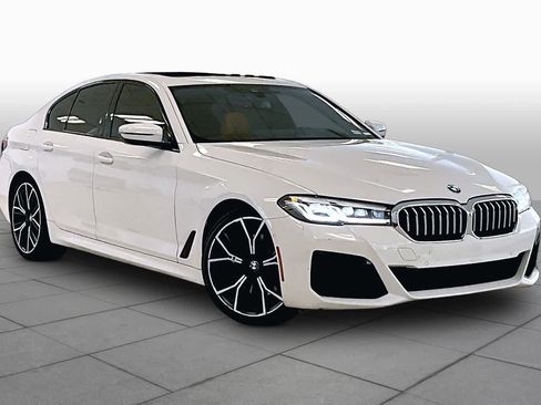 Used 2023 BMW 530i w/ M Sport Package RWD image 2