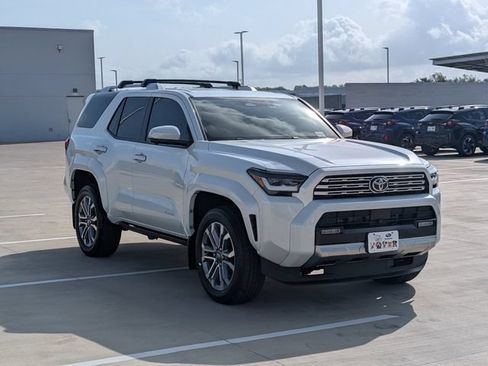 Used 2025 Toyota 4Runner Limited w/ Tow Technology Package AWD/4WD image 7
