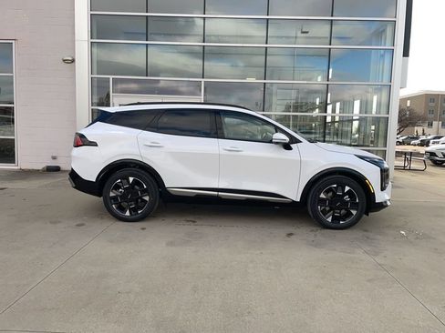 New 2026 Kia Sportage SX image 4