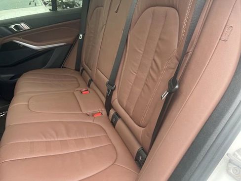 Used 2019 BMW X5 xDrive40i w/ Luxury Seating Package AWD/4WD image 17
