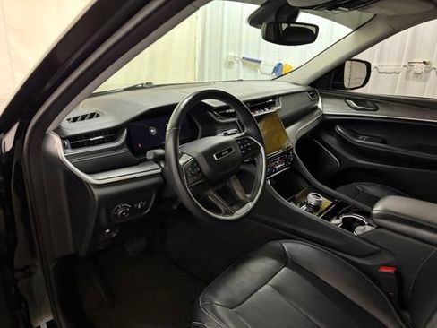 Used 2021 Jeep Grand Cherokee L Limited AWD/4WD image 38
