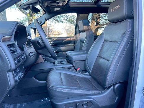 Used 2022 Chevrolet Tahoe High Country image 12