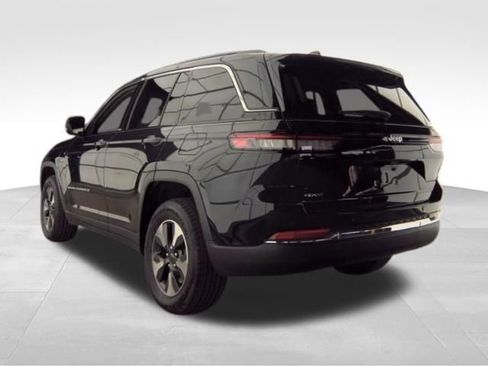 Used 2024 Jeep Grand Cherokee Limited 4xe AWD/4WD image 4