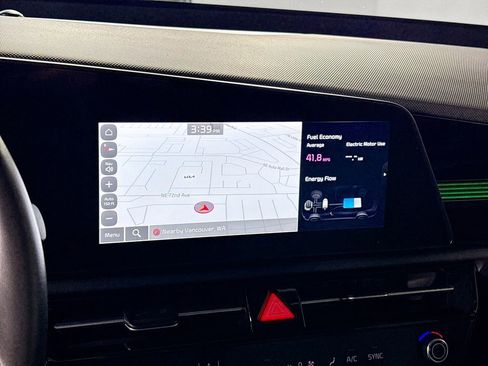 Certified 2023 Kia Niro EX FWD image 16