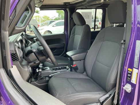 Certified 2023 Jeep Wrangler Unlimited Sport AWD/4WD image 10