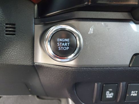 Used 2017 Toyota Tacoma TRD Sport w/ Premium & Technology Package image 27