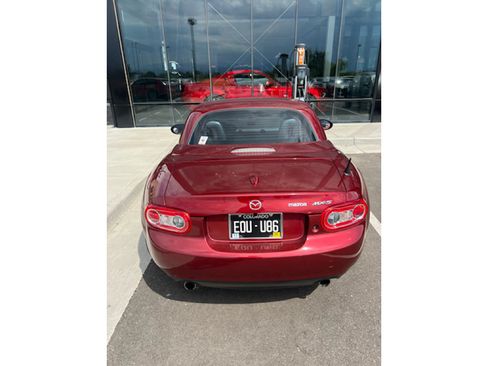 Used 2010 MAZDA MX-5 Miata Grand Touring w/ Premium Pkg RWD image 3