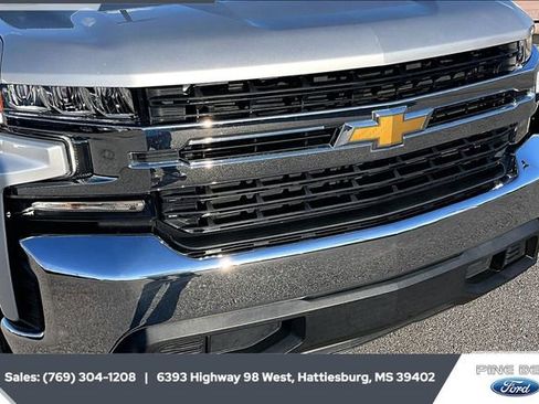 Used 2020 Chevrolet Silverado 1500 LT w/ Texas Edition image 22