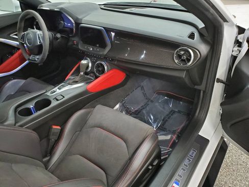 Used 2021 Chevrolet Camaro ZL1 w/ LPO, ZL1 Protection Package RWD image 11