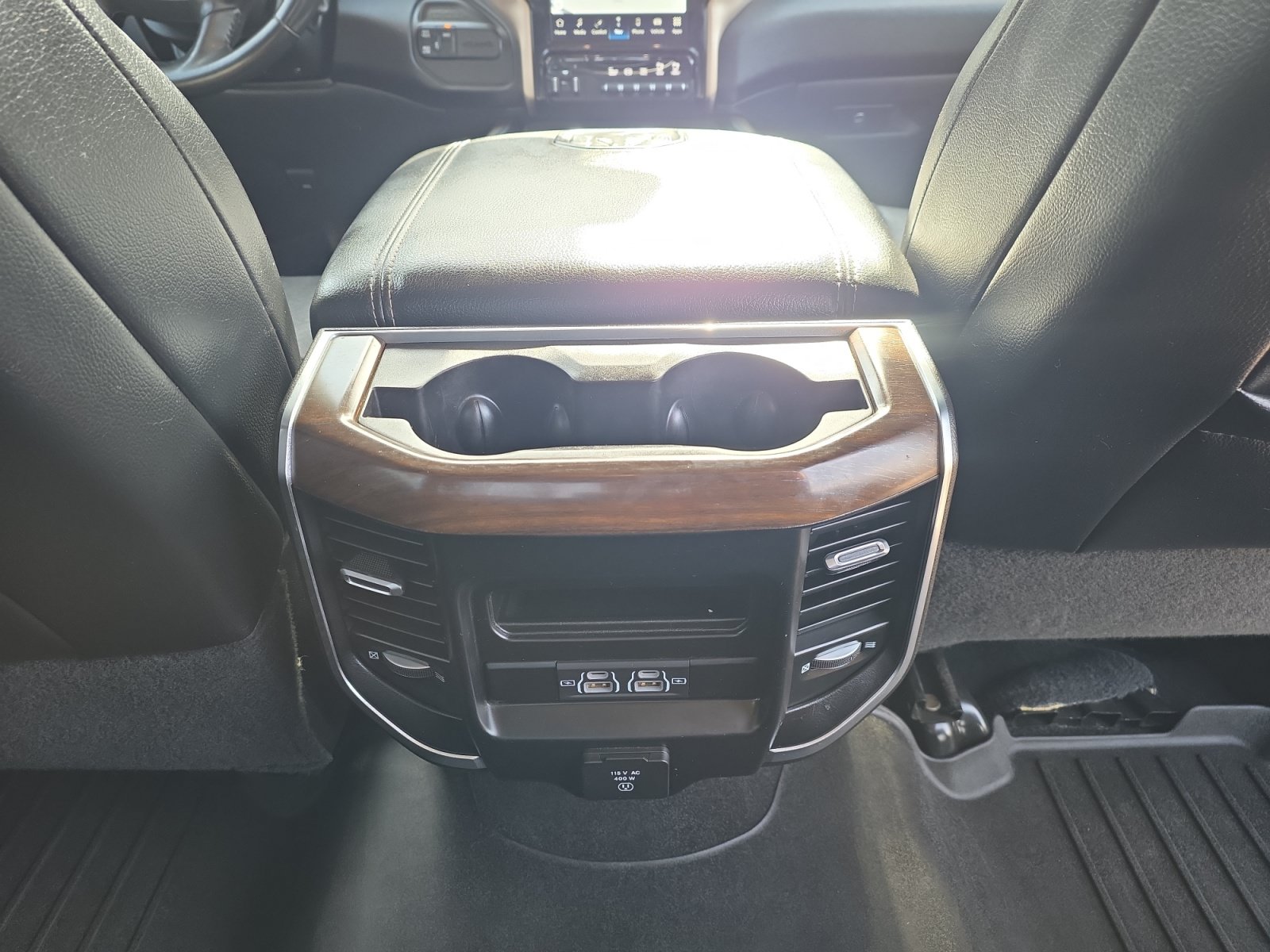 Used 2022 RAM 3500 Laramie AWD/4WD image 15