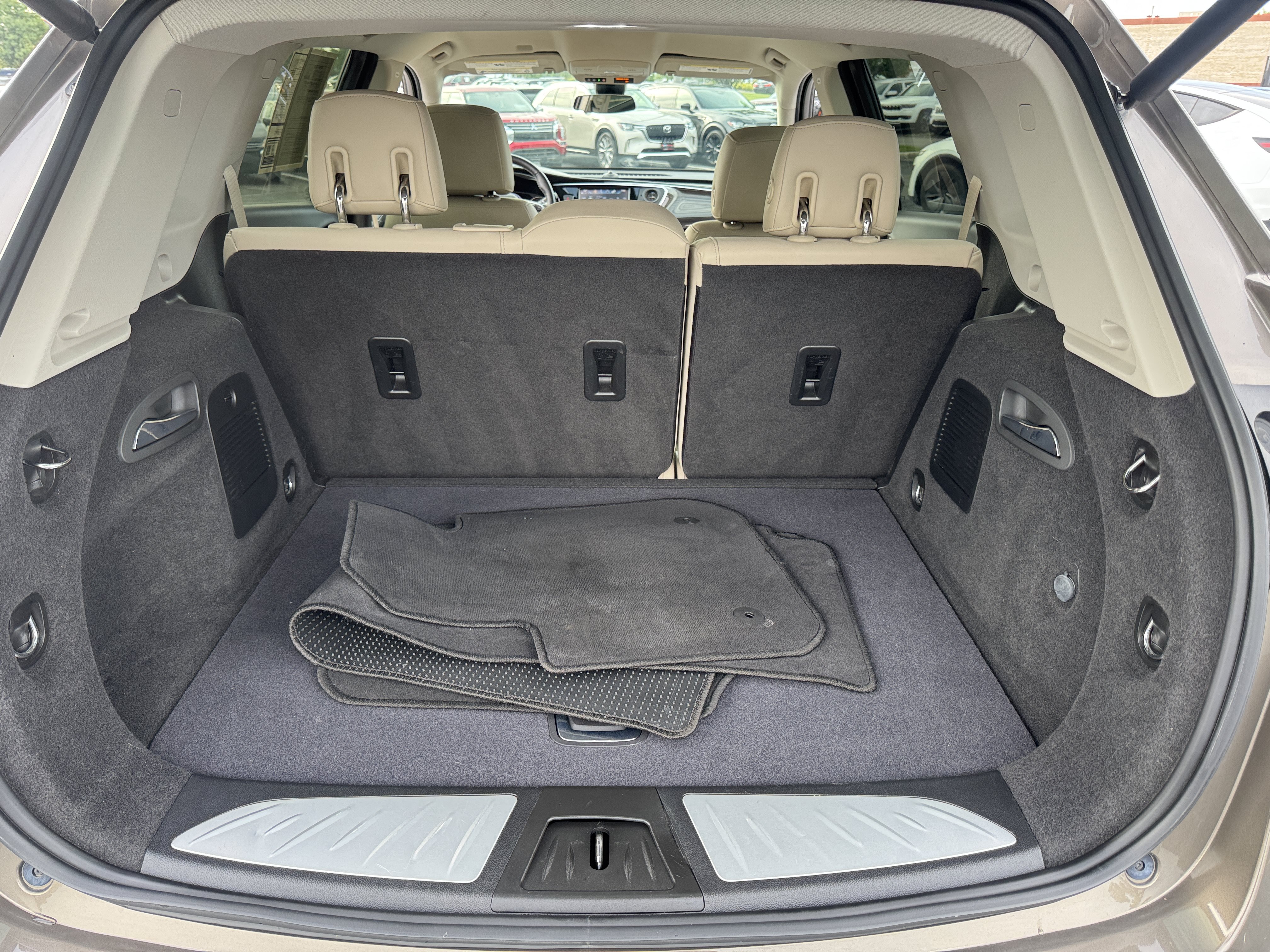 Used 2019 Buick Envision Premium AWD/4WD image 14