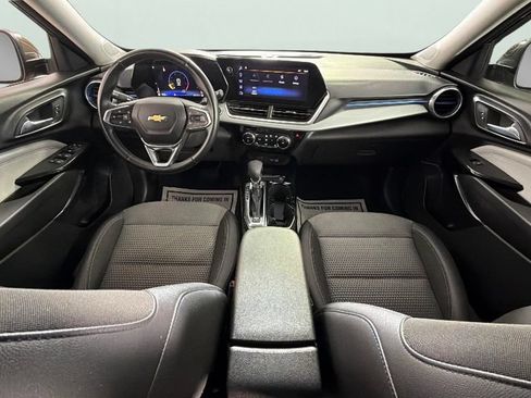 Certified 2024 Chevrolet Trax LT w/ Driver Confidence Package FWD image 46