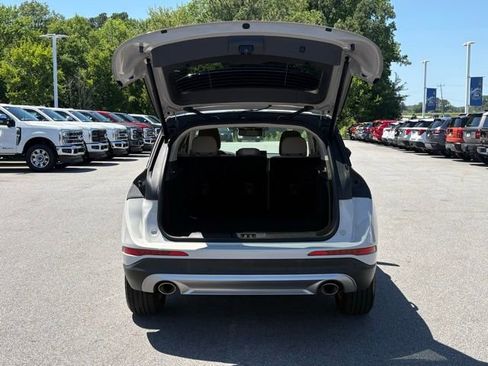 Used 2024 Lincoln Corsair FWD image 23