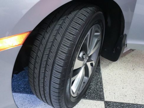 Used 2023 Honda Odyssey Touring image 9