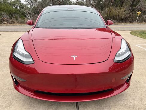 Used 2020 Tesla Model 3 Standard Range Plus image 3