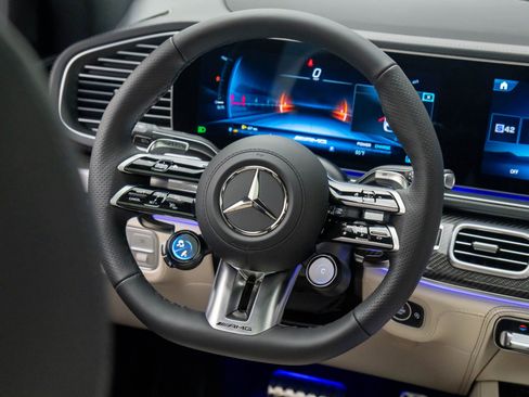 New 2025 Mercedes-Benz GLE 53 AMG 4MATIC Coupe image 12