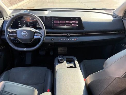 Used 2024 Nissan Ariya FWD image 14