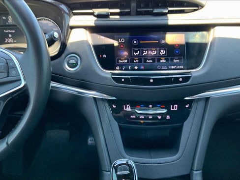Used 2020 Cadillac XT5 Luxury FWD image 7