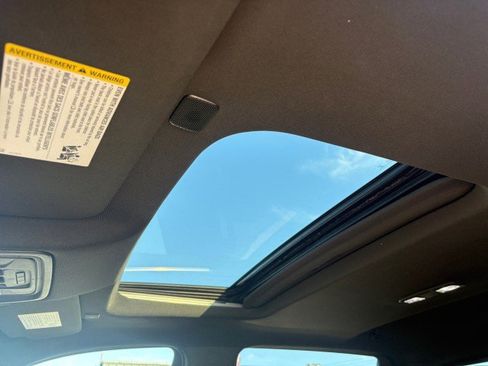 Used 2021 GMC Sierra 1500 AT4 w/ AT4 Premium Package image 5