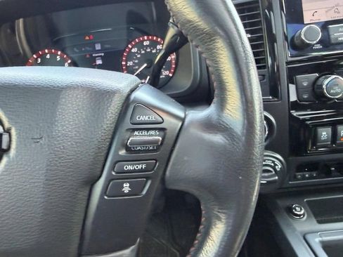 Used 2021 Nissan Titan PRO-4X w/ Pro-4x Convenience Package AWD/4WD image 13